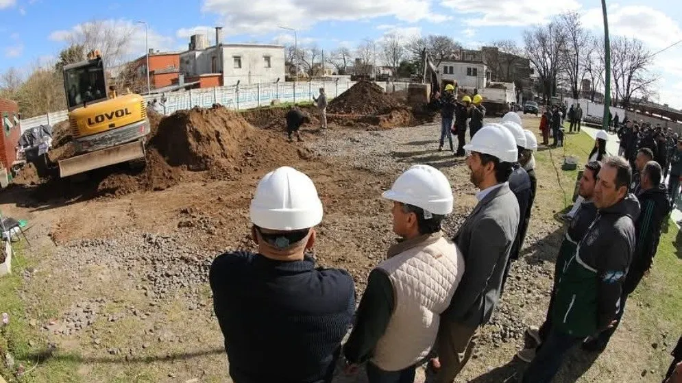 Unión Ferroviaria inicia la construcción del Complejo Recreativo "Fernando Collante" en Belgrano Norte